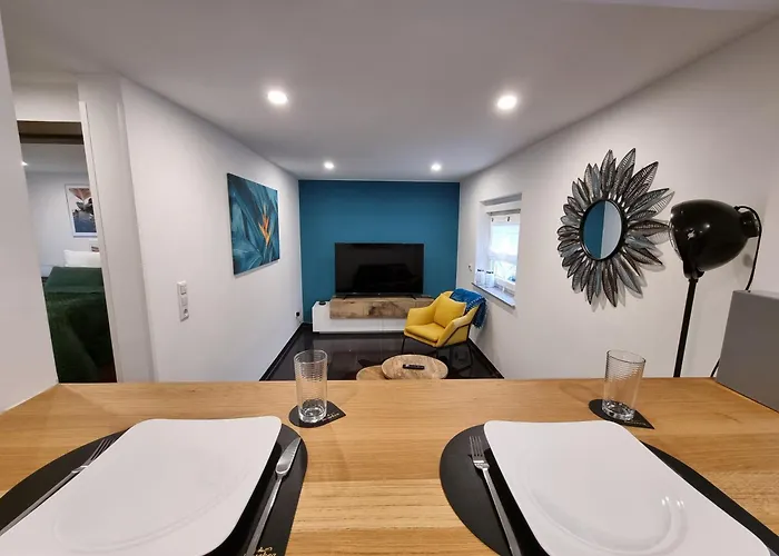 Zwei Schicke Apartments Mit Parkplatz