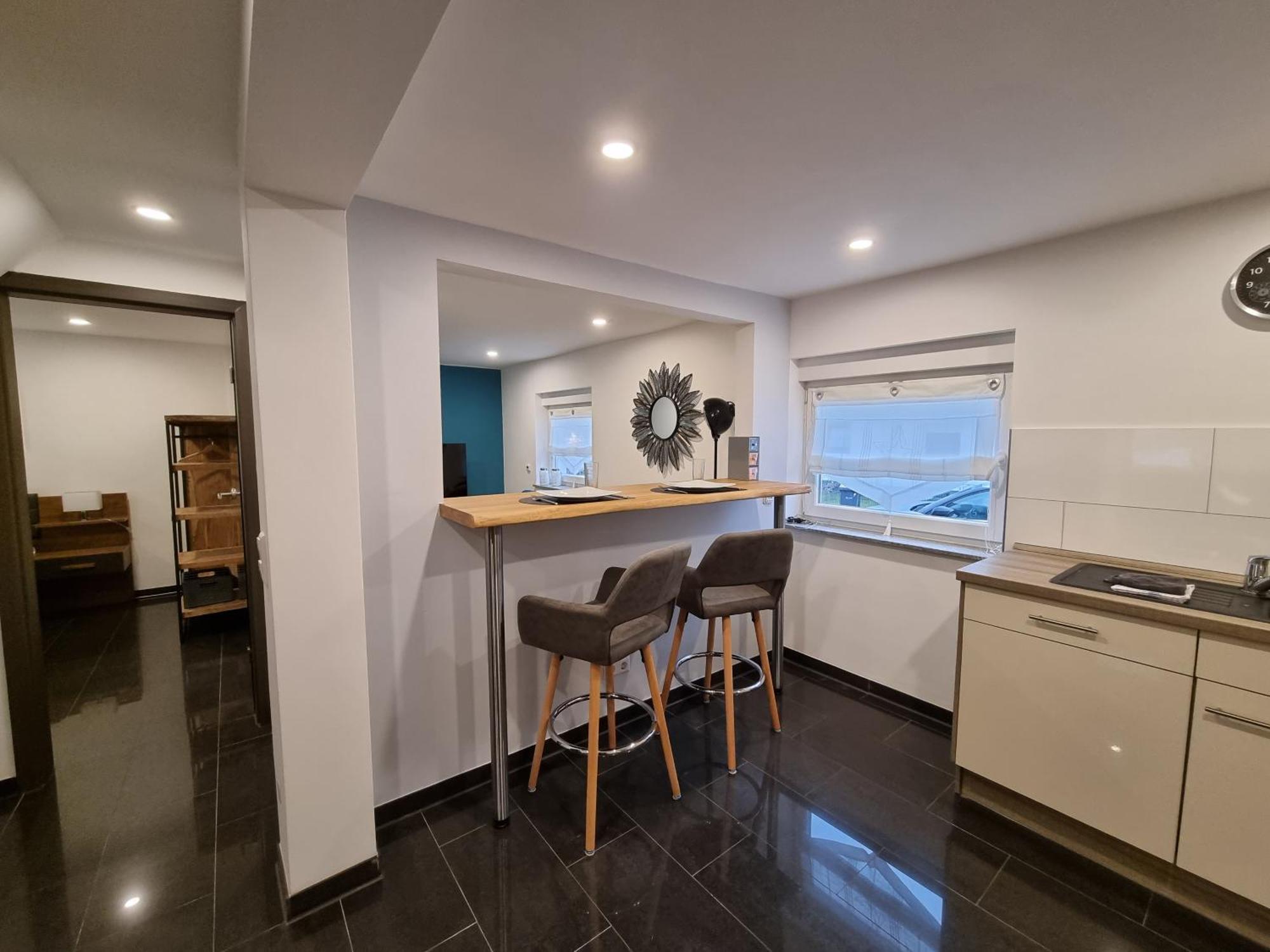 Appartement Zwei Schicke Mit Parkplatz Cologne