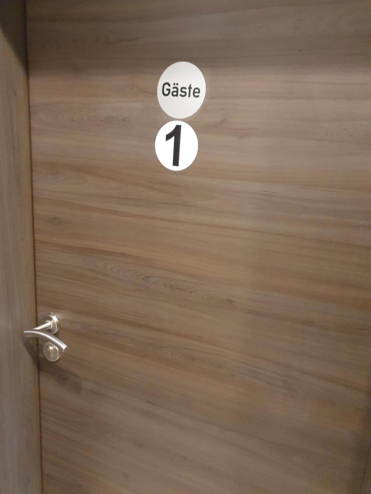 Appartement Zwei Schicke Mit Parkplatz