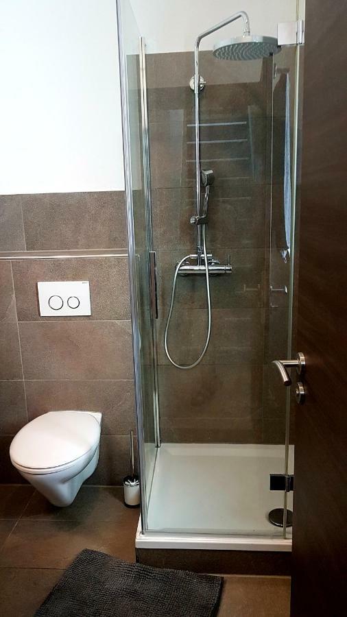 Appartement Zwei Schicke Mit Parkplatz *